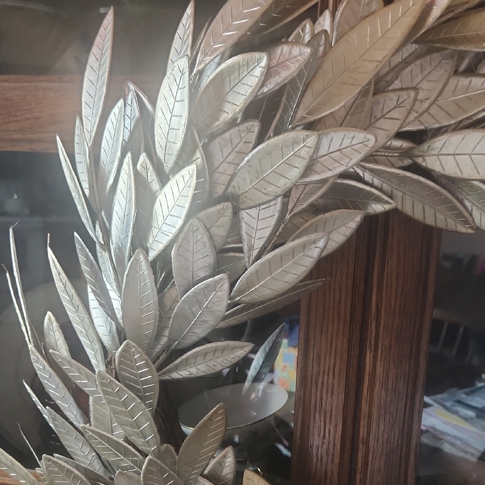 Silver Leaf Wreath Decor 19 Inches Diameter DIYers - Picture 2 of 6